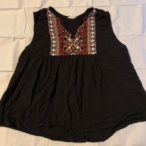 Black tang top with design